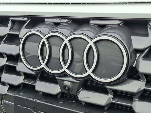 New 2025 Audi Q5 Premium Plus image 23