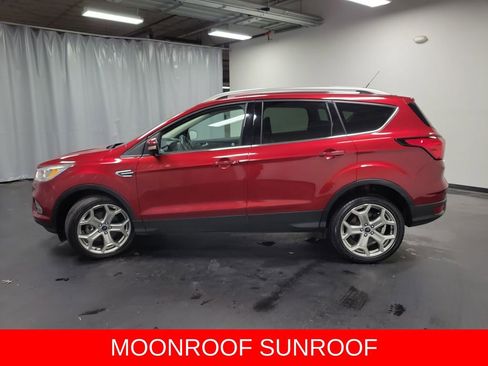 Used 2019 Ford Escape Titanium image 6