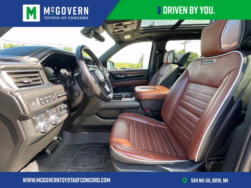 Used 2023 GMC Yukon XL Denali Ultimate AWD/4WD image 11