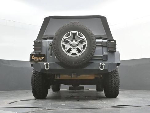 Used 2015 Jeep Wrangler Unlimited Sport w/ Quick Order Package 24S AWD/4WD image 37
