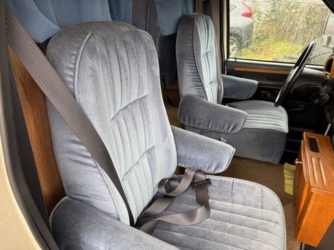 Used 1995 Ford E-350 and Econoline 350 image 15