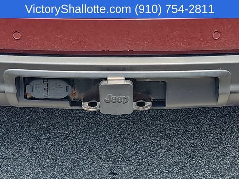 Used 2018 Jeep Grand Cherokee Limited AWD/4WD image 27