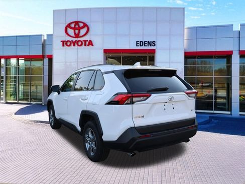 Certified 2025 Toyota RAV4 XLE FWD image 7