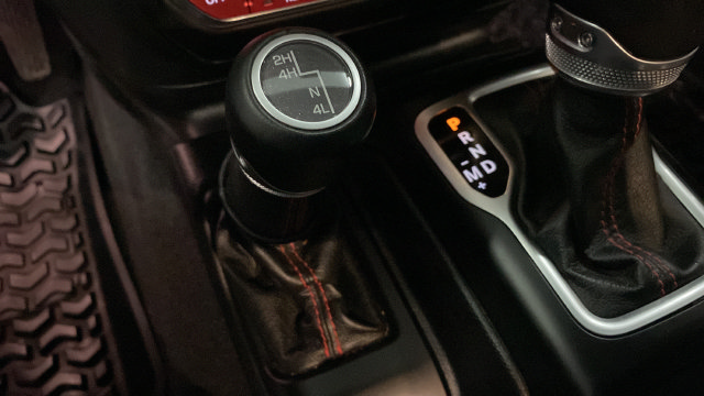 Used 2020 Jeep Wrangler Unlimited Rubicon w/ LED Lighting Group AWD/4WD image 37