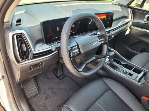 New 2026 Kia Sorento S FWD image 9