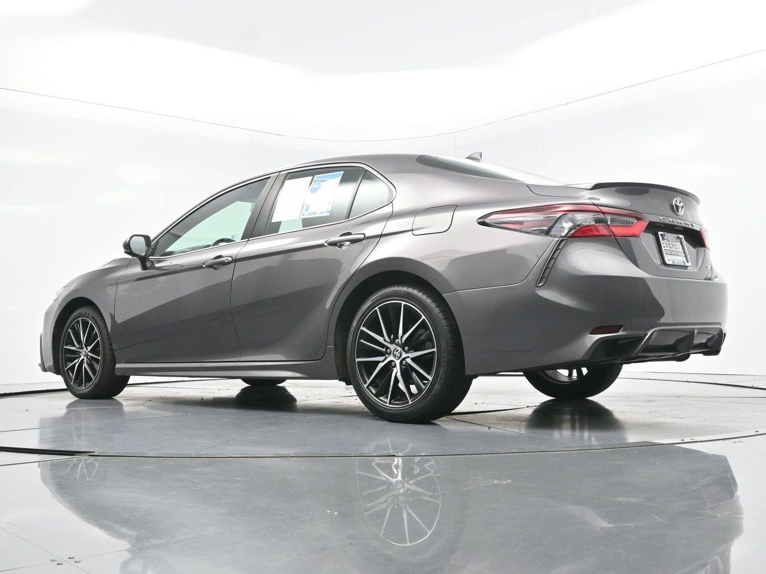 Used 2023 Toyota Camry SE FWD image 41