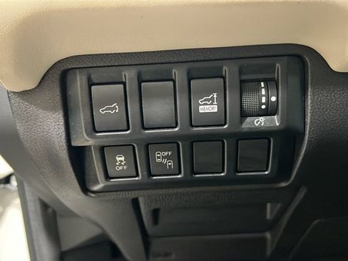 Used 2019 Subaru Ascent Limited AWD/4WD image 29