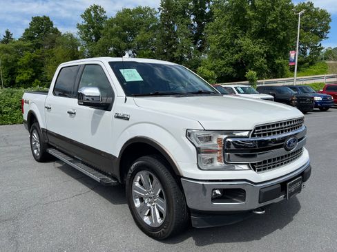 Used 2018 Ford F150 Lariat w/ Equipment Group 502A Luxury AWD/4WD image 3