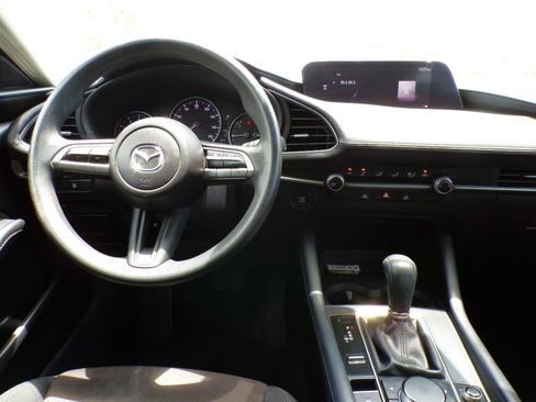 Used 2022 MAZDA MAZDA3 Sedan FWD image 12