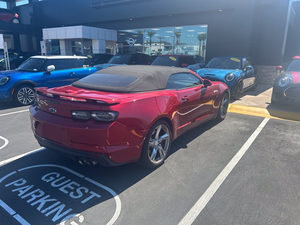 Used 2020 Chevrolet Camaro SS RWD image 7