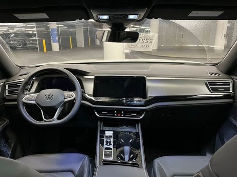 New 2026 Volkswagen Atlas Cross Sport SE image 7