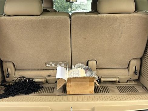 Used 2014 Chevrolet Tahoe LTZ image 31