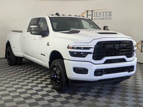 Used 2026 RAM 3500 Laramie AWD/4WD image 2