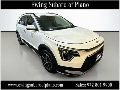 Used 2025 Kia Niro LX