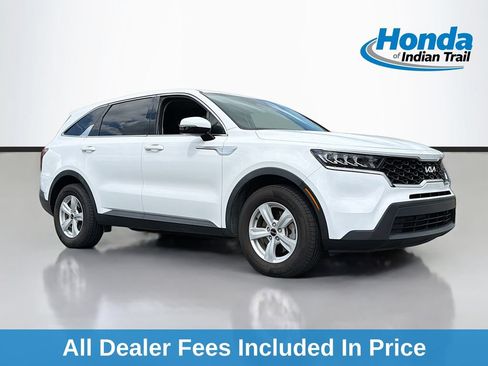 Used 2022 Kia Sorento LX FWD image 1