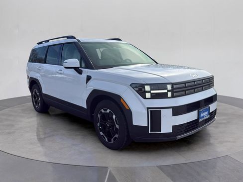 Used 2025 Hyundai Santa Fe SEL image 8