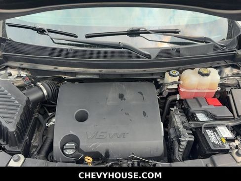 Used 2018 Chevrolet Traverse LT FWD image 95