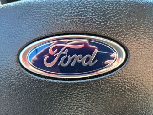Used 2023 Ford Explorer XLT w/ Equipment Group 202A RWD image 26