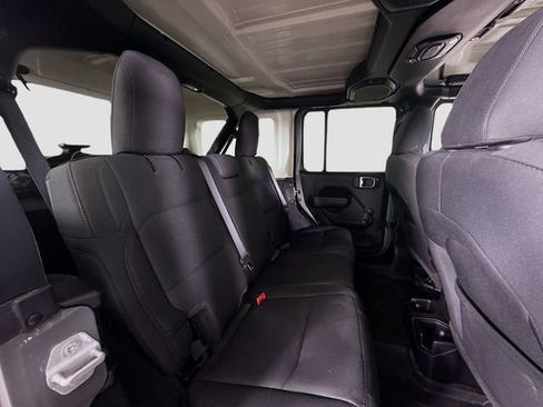 Used 2022 Jeep Wrangler Unlimited Sport image 24