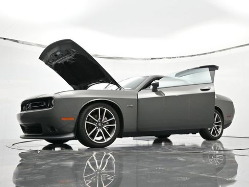 Used 2023 Dodge Challenger R/T image 50