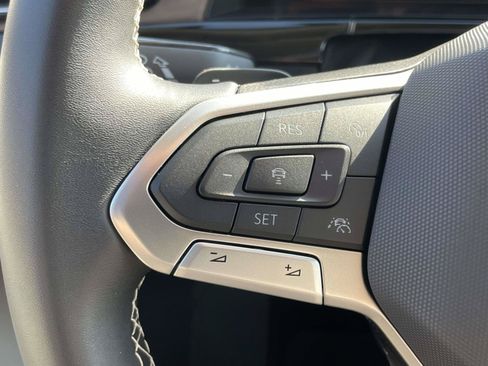 Certified 2026 Volkswagen Atlas SE w/ Panoramic Sunroof Package FWD image 19