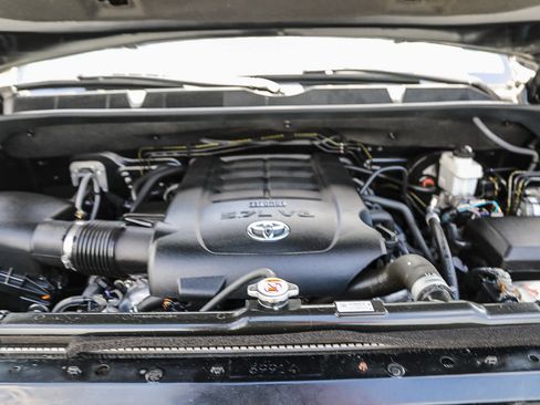 Used 2019 Toyota Tundra SR5 w/ TRD Off Road Package AWD/4WD image 23