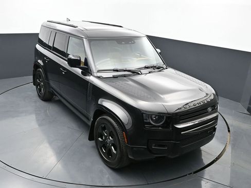 Used 2023 Land Rover Defender 110 X-Dynamic SE AWD/4WD image 1