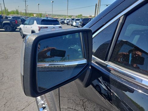 Used 2024 GMC Sierra 1500 Denali AWD/4WD image 15