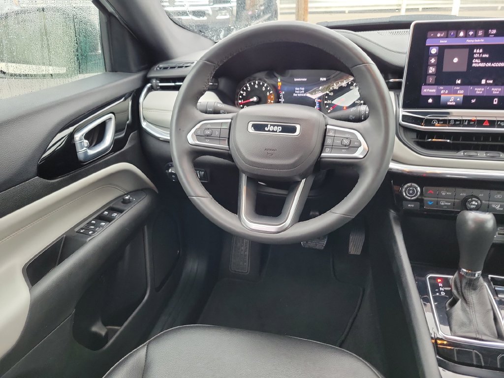 Used 2024 Jeep Compass Limited AWD/4WD image 14