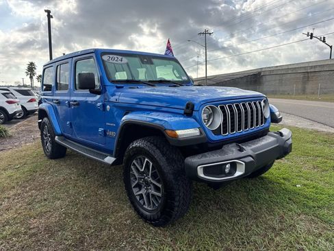 Used 2024 Jeep Wrangler Sahara image 3