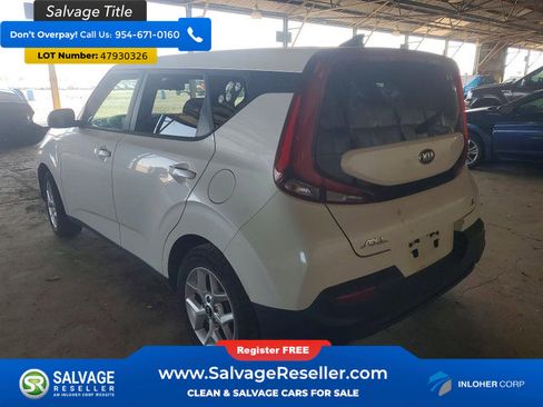 Used 2021 Kia Soul S image 3