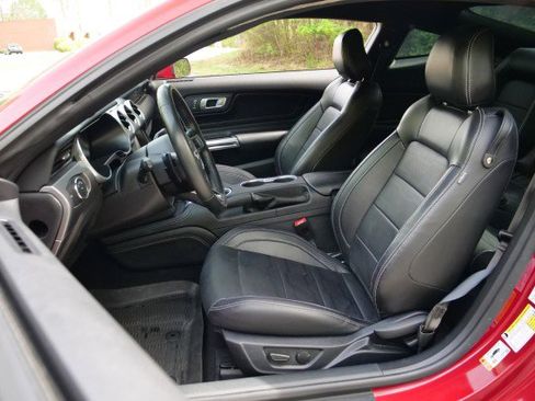 Used 2021 Ford Mustang GT Premium w/ Equipment Group 401A image 3