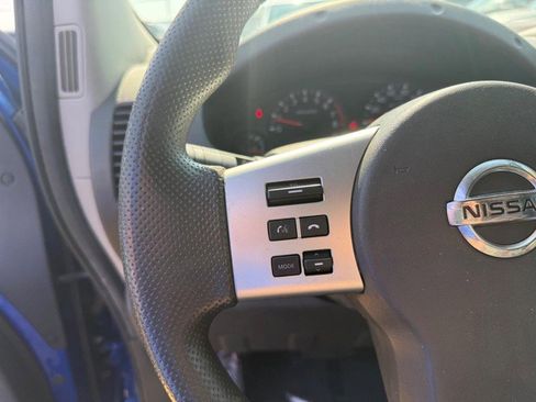 Used 2015 Nissan Frontier SV image 18