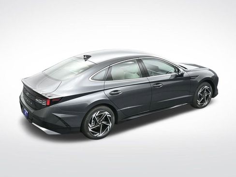 New 2026 Hyundai Sonata SEL FWD image 22