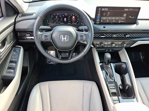 Used 2024 Honda Accord EX-L image 11