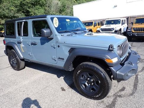 Used 2024 Jeep Wrangler Unlimited Sport AWD/4WD image 9