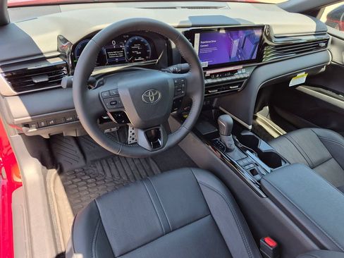 Used 2026 Toyota Camry XSE FWD image 17