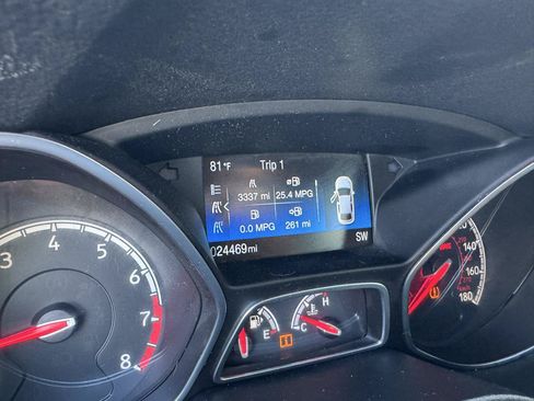 Used 2018 Ford Focus ST FWD image 6