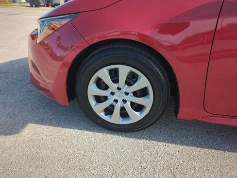 Used 2020 Toyota Corolla LE image 22