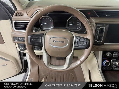 Used 2021 GMC Yukon Denali w/ Denali Premium Package AWD/4WD image 25