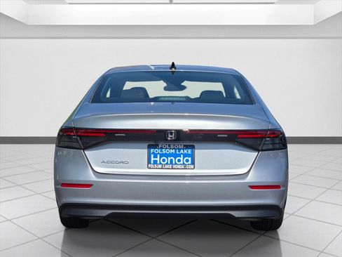 New 2026 Honda Accord SE image 5