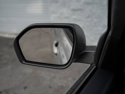 Used 2023 Ford Explorer XLT image 33