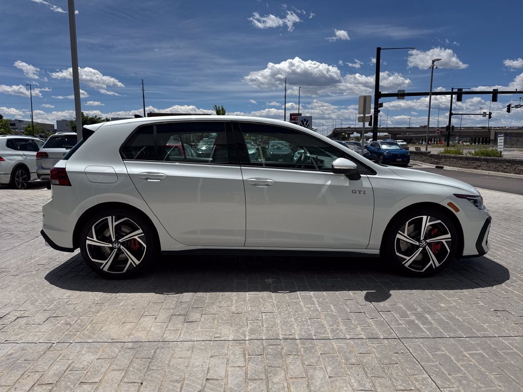 New 2026 Volkswagen GTI SE FWD image 6