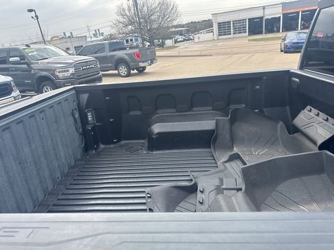 Used 2019 Chevrolet Silverado 1500 LT w/ Texas Edition image 7