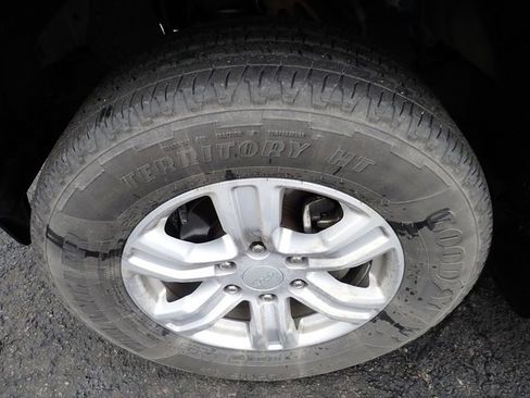 Used 2021 Ford Ranger XL w/ Equipment Group 101A High image 9