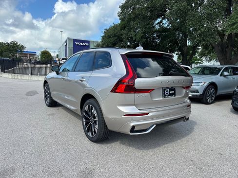 Used 2026 Volvo XC60 B5 Plus w/ Protection Package Premier image 4