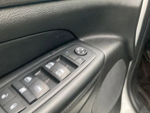 Used 2017 Jeep Grand Cherokee Laredo w/ Quick Order Package 23E image 14