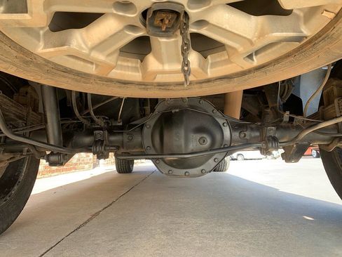 Used 2016 Nissan Titan SL image 21