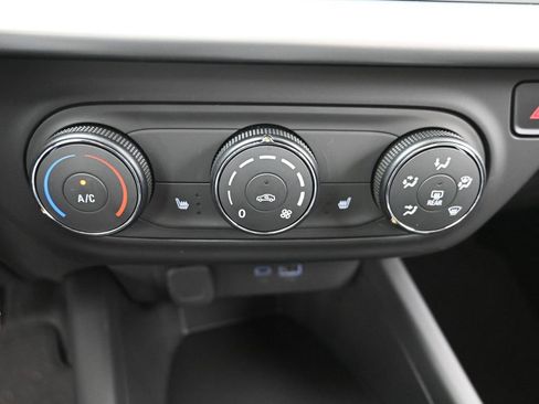 New 2026 Chevrolet Trax LS w/ LS Convenience Package image 15