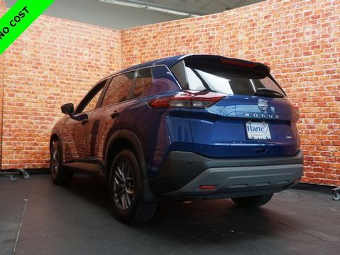 Used 2022 Nissan Rogue S image 5